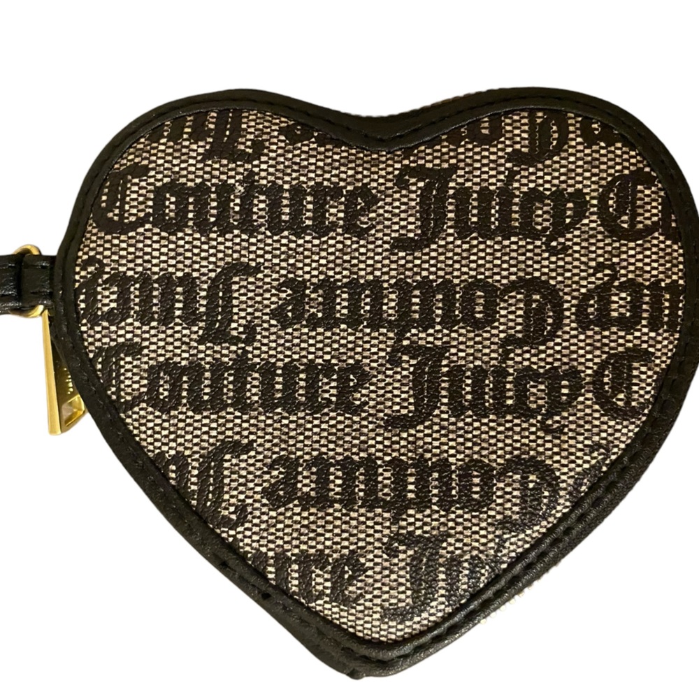 NWOT Juicy Couture Printed Heart Wristlet/Coin Purse